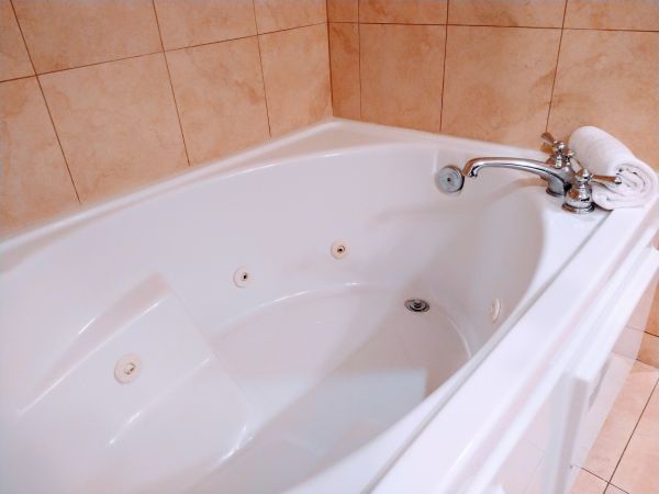 Acrylic Tub Installation in Fortville
